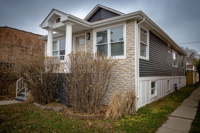 6614 W Belmont Avenue, Chicago, IL 60634