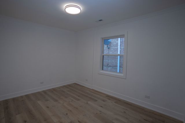 6614 W Belmont Avenue, Chicago, IL 60634