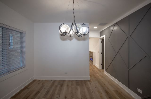 6614 W Belmont Avenue, Chicago, IL 60634