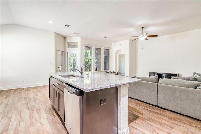 5009 Inks Clearing LN, Austin, TX 78738