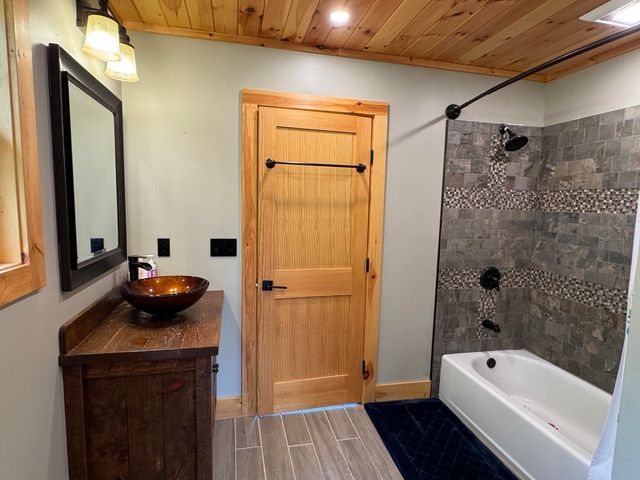 97 The Ninety Rd Road, Morrisonville, NY 12962