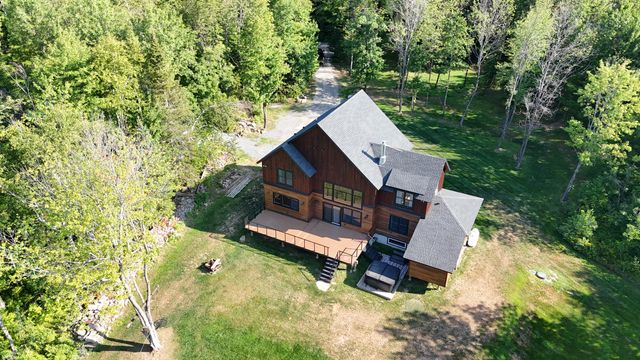 97 The Ninety Rd Road, Morrisonville, NY 12962