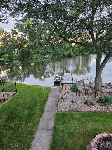 284 Castlewood Drive, Valparaiso, IN 46385