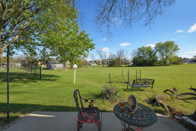 284 Castlewood Drive, Valparaiso, IN 46385