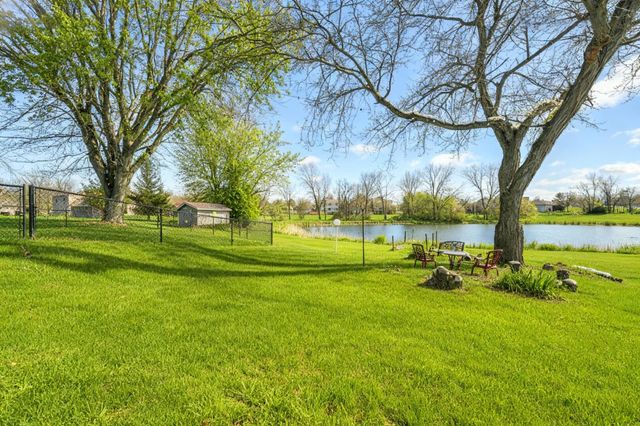 284 Castlewood Drive, Valparaiso, IN 46385