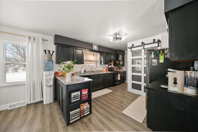 284 Castlewood Drive, Valparaiso, IN 46385