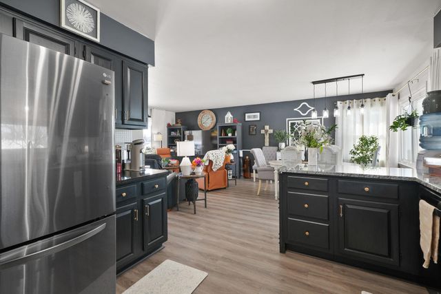 284 Castlewood Drive, Valparaiso, IN 46385