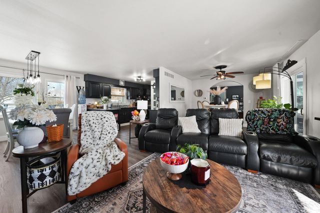 284 Castlewood Drive, Valparaiso, IN 46385