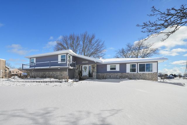 284 Castlewood Drive, Valparaiso, IN 46385