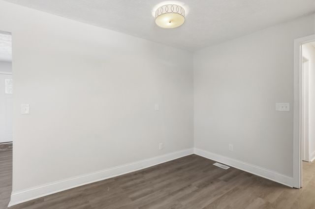 1501 Sand Hill Road, Irvine, KY 40336