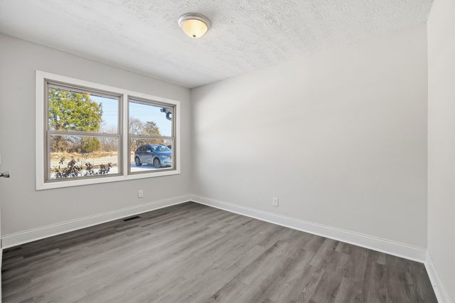 1501 Sand Hill Road, Irvine, KY 40336