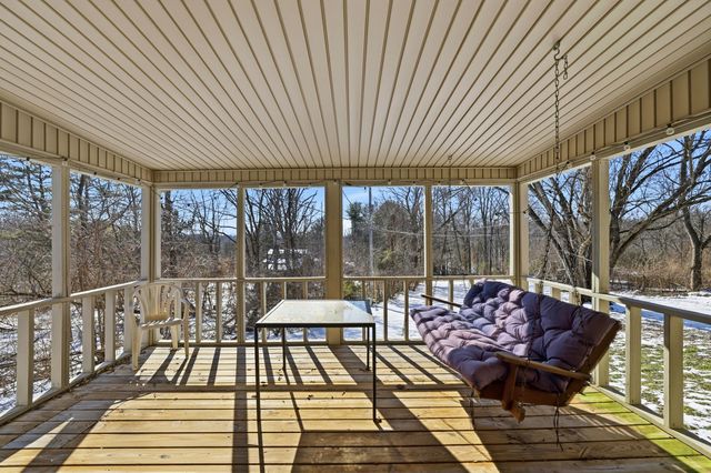 1501 Sand Hill Road, Irvine, KY 40336