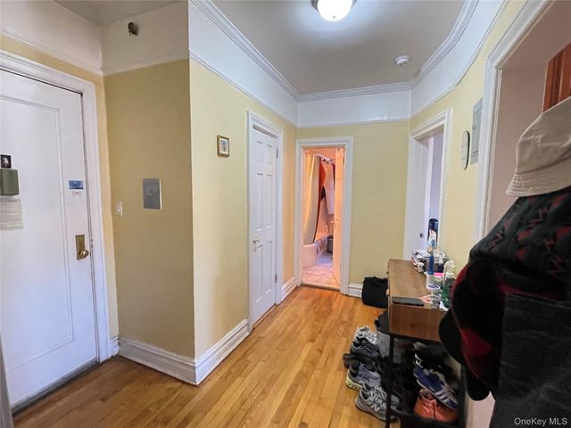 35-27 81ST 6E, Jackson Heights, NY 11372