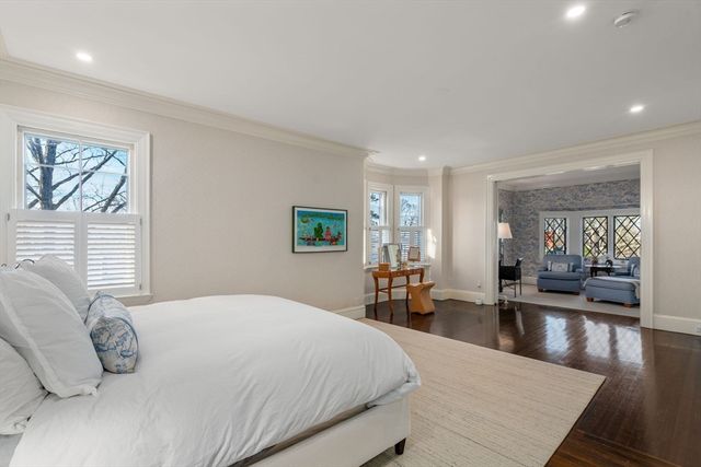 49 Shaw St, Newton, MA 02465