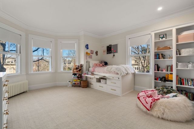 49 Shaw St, Newton, MA 02465