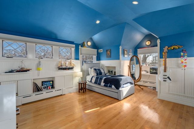 49 Shaw St, Newton, MA 02465