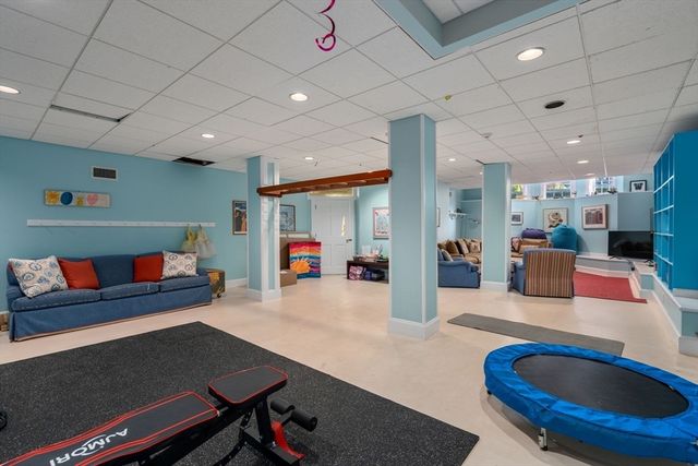 49 Shaw St, Newton, MA 02465