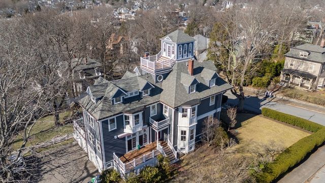 49 Shaw St, Newton, MA 02465
