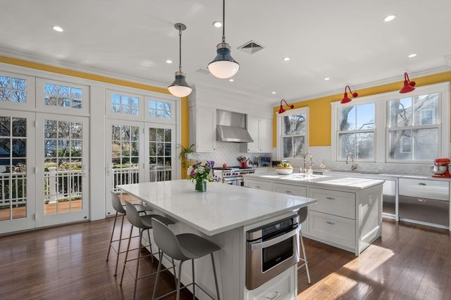 49 Shaw St, Newton, MA 02465