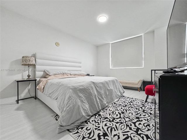 1755 E Hallandale Beach Blvd 2207E, Hallandale Beach, FL 33009