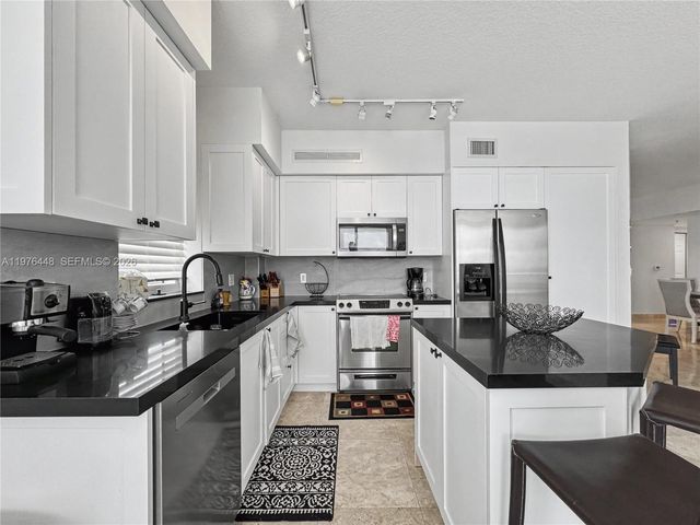 1755 E Hallandale Beach Blvd 2207E, Hallandale Beach, FL 33009