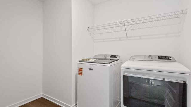 158 Cressmoor Boulevard, Hobart, IN 46342