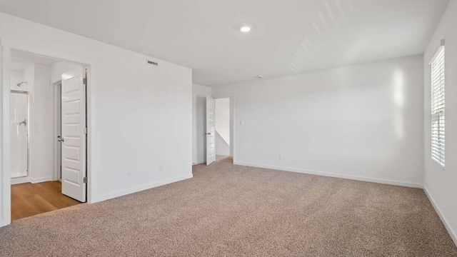 158 Cressmoor Boulevard, Hobart, IN 46342