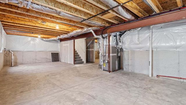 158 Cressmoor Boulevard, Hobart, IN 46342