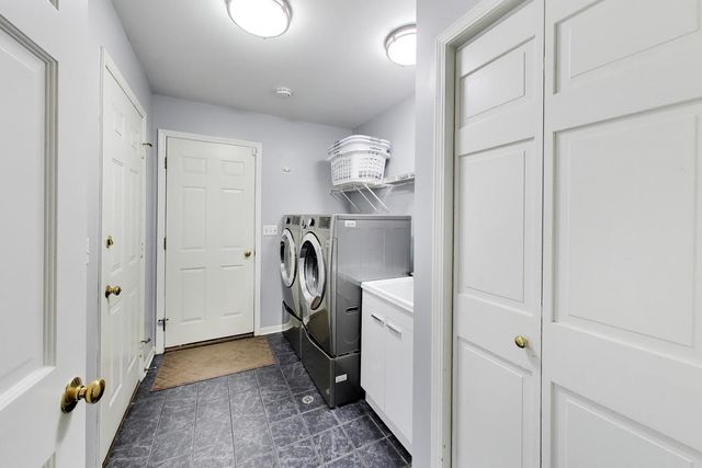 1309 S Pine Avenue, Arlington Heights, IL 60005