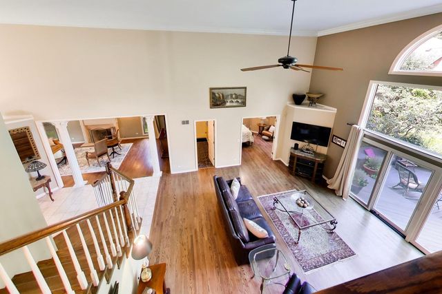 1309 S Pine Avenue, Arlington Heights, IL 60005