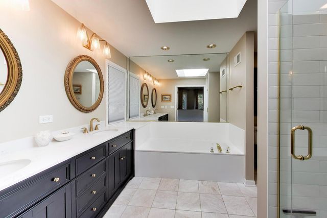 1309 S Pine Avenue, Arlington Heights, IL 60005