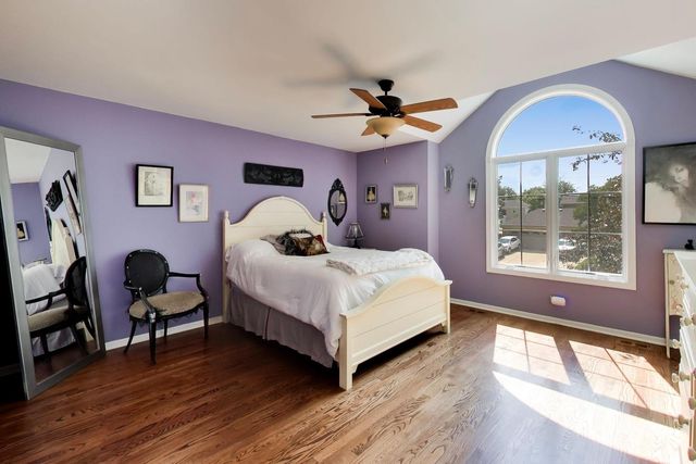 1309 S Pine Avenue, Arlington Heights, IL 60005