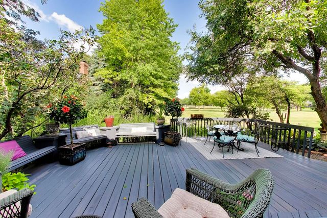 1309 S Pine Avenue, Arlington Heights, IL 60005