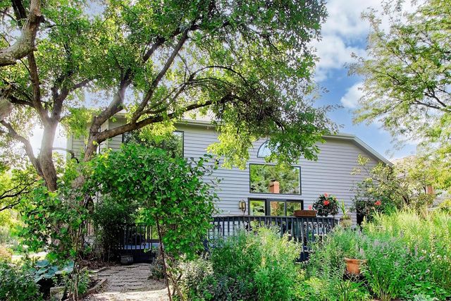 1309 S Pine Avenue, Arlington Heights, IL 60005