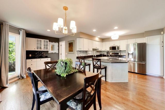 1309 S Pine Avenue, Arlington Heights, IL 60005