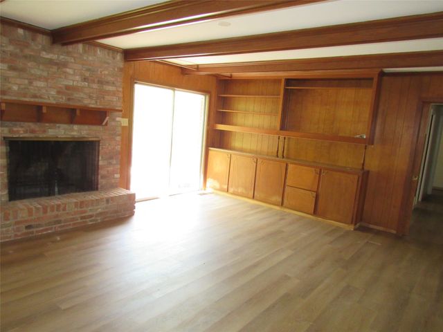 1026 Bob O Link Drive, Woodway, TX 76712