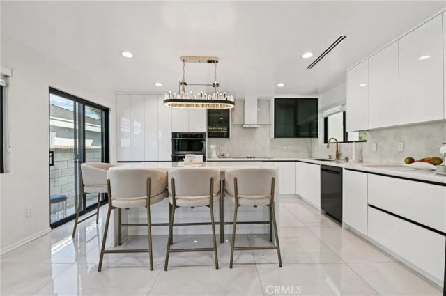 15937 Londelius Street, North Hills, CA 91343