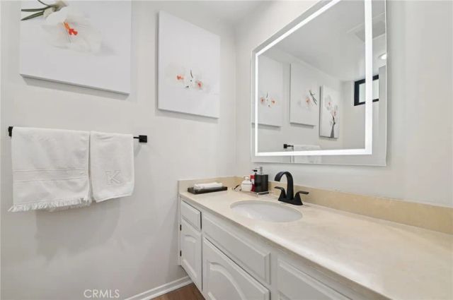 15937 Londelius Street, North Hills, CA 91343