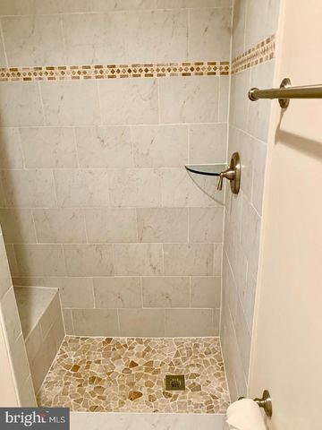 171 WESMOND DR, Alexandria, VA 22305