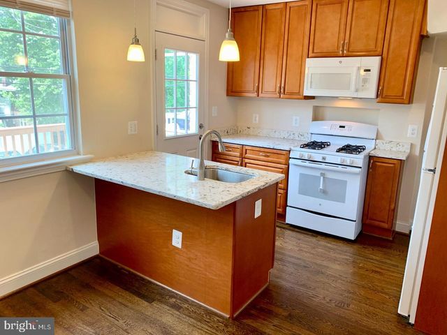 171 WESMOND DR, Alexandria, VA 22305