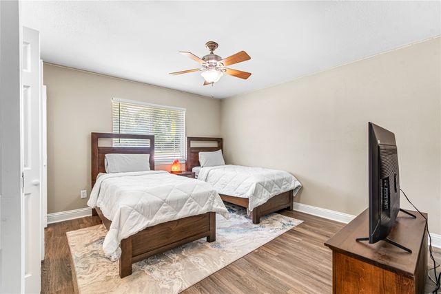 436 Ball Street, Grapevine, TX 76051