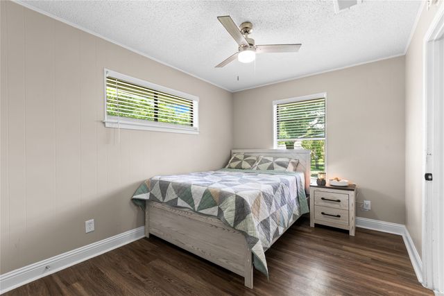 436 Ball Street, Grapevine, TX 76051