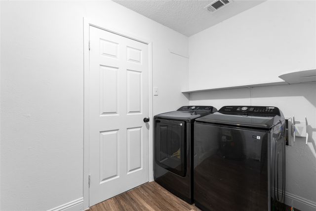 436 Ball Street, Grapevine, TX 76051