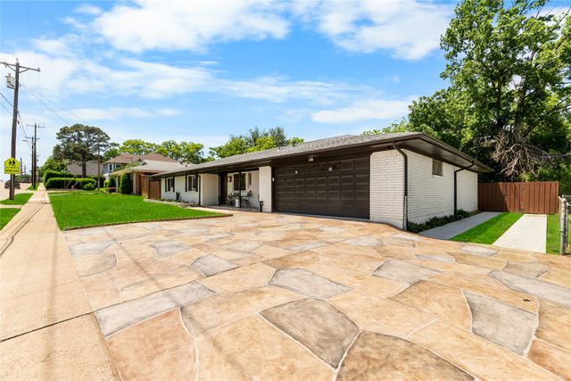 436 Ball Street, Grapevine, TX 76051