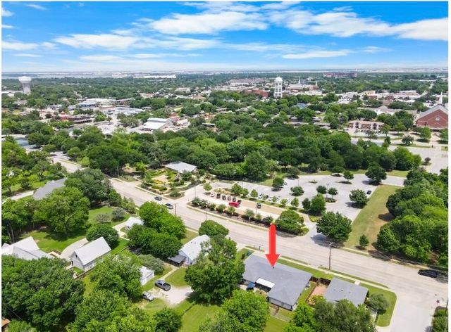 436 Ball Street, Grapevine, TX 76051
