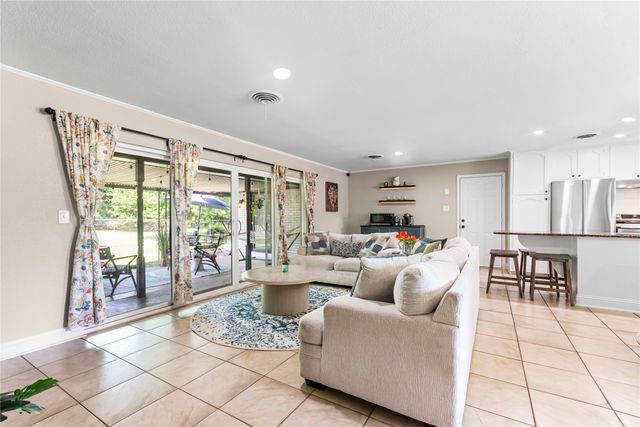 436 Ball Street, Grapevine, TX 76051