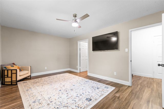 436 Ball Street, Grapevine, TX 76051