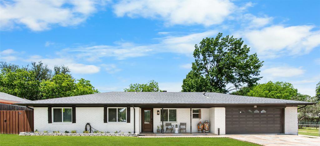 436 Ball Street, Grapevine, TX 76051