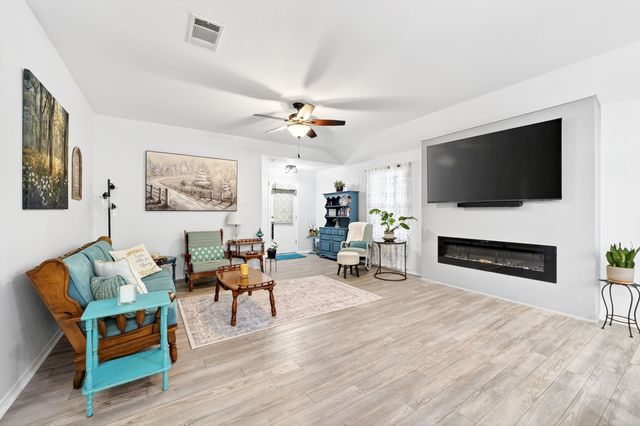 2011 Crosby Drive, Forney, TX 75126