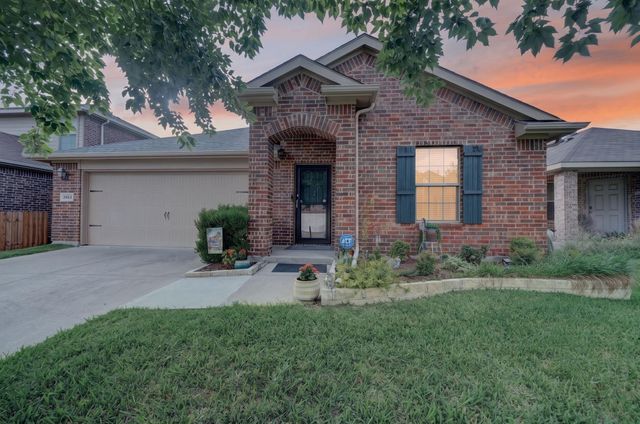 2011 Crosby Drive, Forney, TX 75126